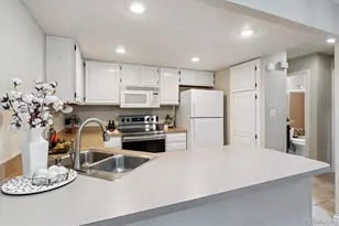 2685 S Dayton Way, Denver, CO 80231 - Photo 14