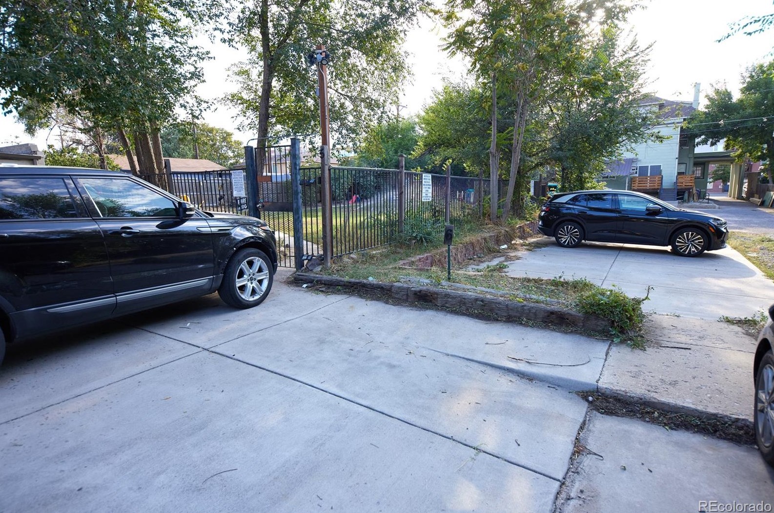 1620 Colorado Blvd, Denver CO  80220-1068 exterior