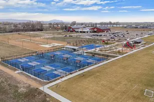 593 Country Rd, Berthoud, CO 80513 - Photo 26