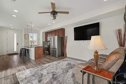 10 N Trussville Street, Aurora, CO 80018 - Photo 2