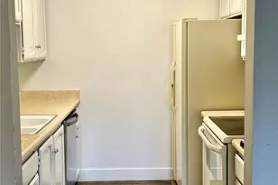 14437 E 1st Dr, Aurora, CO 80011 - Photo 6