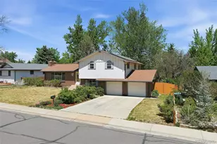8623 W Warren Dr, Lakewood, CO 80227 - Photo 2