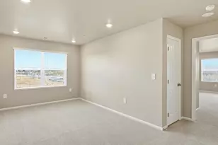 22155 E 7th Pl, Aurora, CO 80018 - Photo 14