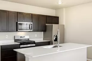 22155 E 7th Pl, Aurora, CO 80018 - Photo 6