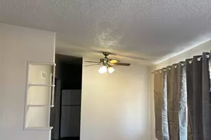 1922 Dallas St, Aurora, CO 80010 - Photo 4