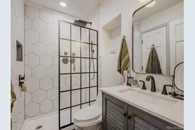 20765 E Buchanan Drive, Aurora, CO 80011 - Photo 16
