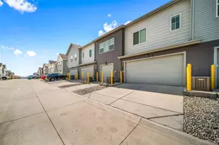 746 N Bersshine Ct, Watkins, CO 80137 - Photo 42