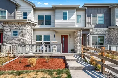 746 N Bersshine Court, Watkins, CO 80137 - Photo 2