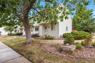 4290 S Mobile Cir, Aurora, CO 80013 - Photo 2