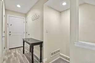 4290 S Mobile Cir, Aurora, CO 80013 - Photo 4