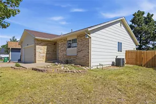 18857 E Montana Dr, Aurora, CO 80017 - Photo 2