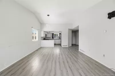 18857 E Montana Drive, Aurora, CO 80017 - Photo 6