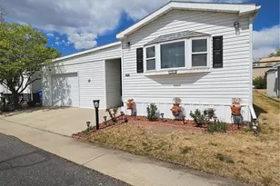 1753 Garnet St, Loveland, CO 80537 - Photo 2