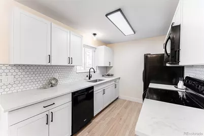 8271 Bluebell Way, Denver, CO 80221 - Photo 10