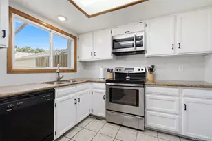 7595 S Cove Cir, Centennial, CO 80122 - Photo 12