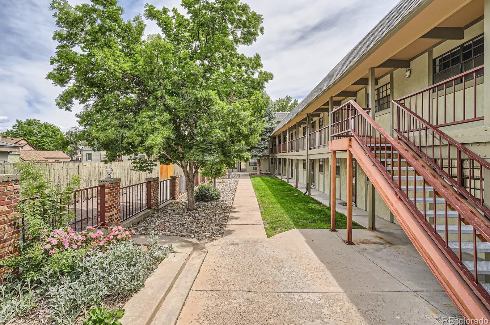 1021 Carr St, Denver CO  80214-5014 exterior