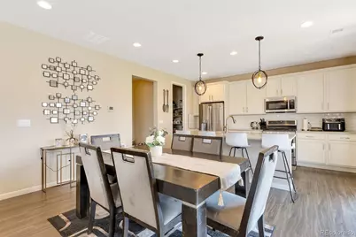 277 S Scottsburg Court, Aurora, CO 80018 - Photo 6