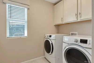 277 S Scottsburg Court, Aurora, CO 80018 - Photo 18