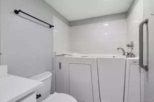 13901 E Marina Dr, Aurora, CO 80014 - Photo 14