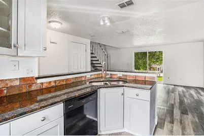 1534 S Ouray Circle #B, Aurora, CO 80017 - Photo 8