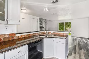 1534 S Ouray Cir, Aurora, CO 80017 - Photo 8