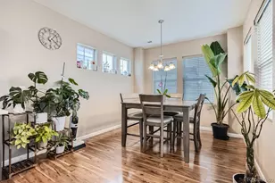 806 White Crow St, Aurora, CO 80018 - Photo 8