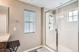 806 White Crow St, Aurora, CO 80018 - Photo 18