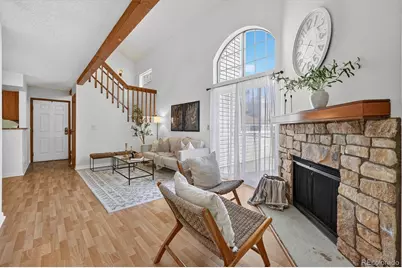942 S Walden Street #204, Aurora, CO 80017 - Photo 2