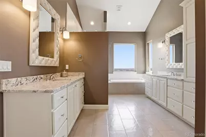27165 E Long Place, Aurora, CO 80016 - Photo 18