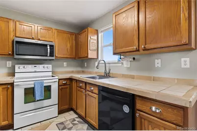 2830 Renshaw Street, Strasburg, CO 80136 - Photo 6