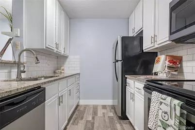 2281 S Vaughn Way #104A, Aurora, CO 80014 - Photo 8