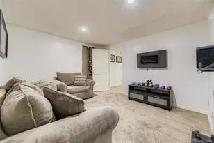 7085 S Dahlia St, Centennial, CO 80122 - Photo 22
