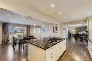 7085 S Dahlia St, Centennial, CO 80122 - Photo 10