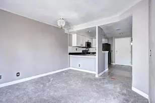 100 Park Ave W, Denver, CO 80205 - Photo 12