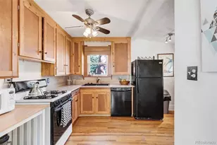 2140 S Corona St, Denver, CO 80210 - Photo 8