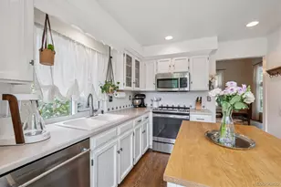 8059 S Quince Cir, Centennial, CO 80112 - Photo 10