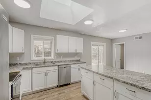 1067 Tucson St, Aurora, CO 80011 - Photo 8