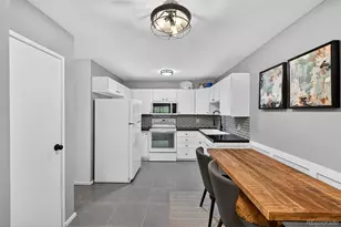 3184 S Heather Gardens Way, Aurora, CO 80014 - Photo 2