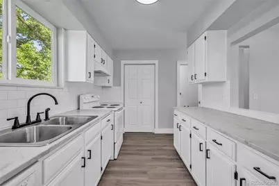 129 Eaton Court, Lakewood, CO 80226 - Photo 8