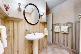 4020 S Holly St, Cherry Hills Village, CO 80111 - Photo 14