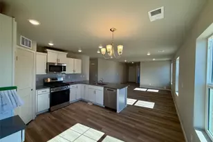 717 N Clubview St, Watkins, CO 80137 - Photo 4