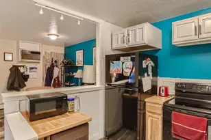 8060 Niwot Road, Niwot, CO 80503 - Photo 12