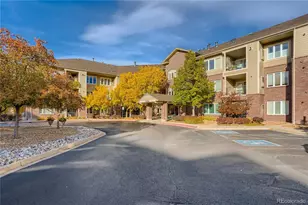 2896 W Riverwalk Cir, Littleton, CO 80123 - Photo 2
