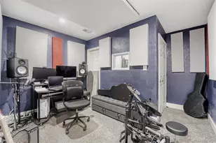 6331 N Dunkirk Ct, Aurora, CO 80019 - Photo 10