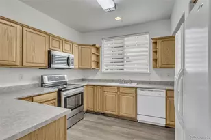 16901 E Warren Pl Pl, Aurora, CO 80013 - Photo 8