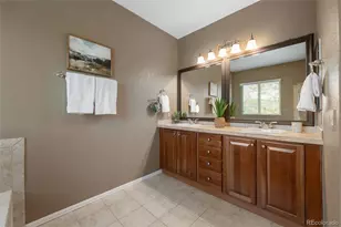 8142 S Quatar Cir, Aurora, CO 80016 - Photo 20
