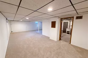 3182 S Xeric Ct, Denver, CO 80231 - Photo 32
