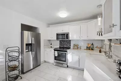 1869 Fraser Court, Aurora, CO 80011 - Photo 12