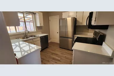 2840 Holly Street, Denver, CO 80207 - Photo 8