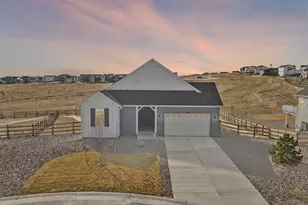 39638 Yorktown Ter, Elizabeth, CO 80107 - Photo 2